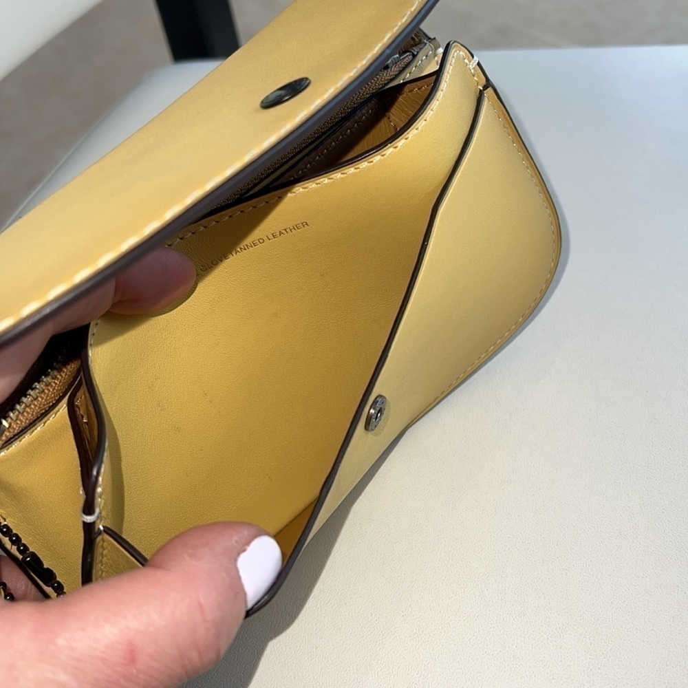 Coach Glovetanned Leather Wristlet Clutch Melon Yellow - Picture 9 of 13